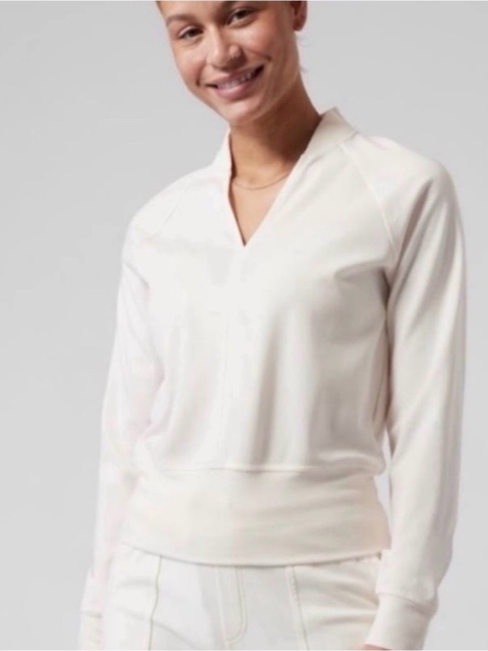 Athleta Eastbound V-Neck Pullover Top